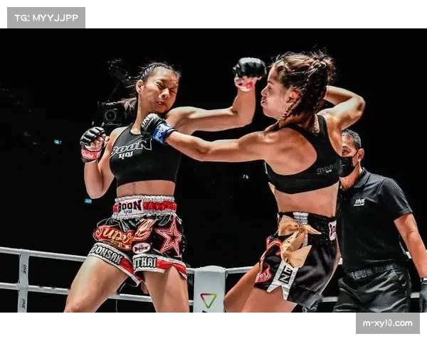 阿纳尼从首秀失利到泰拳冠军的成长与蜕变 阿纳尼从首秀失利到泰拳冠军的成长与蜕变