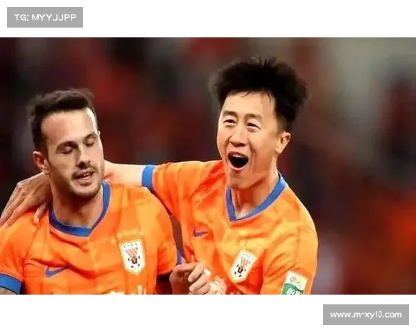 卡扎伊什维利点球被扑瞬间,金靴压力尽显