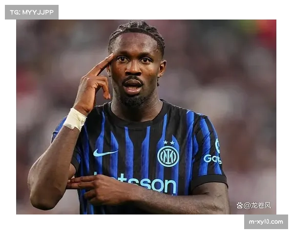 -国家德比现兄弟对决，凯夫伦·图拉姆进球后称兄长眼神复杂-