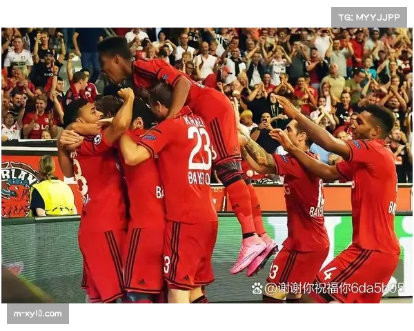 巴黎圣日耳曼公布欧冠大名单，新援中场首次入选